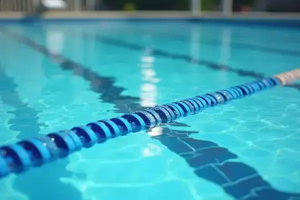 How to Swim Laps Correctly: Technique Tips for Beginners and Improvers